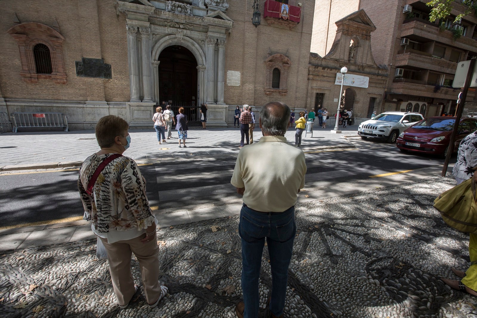 Fotos: Granada vive su Día de la Virgen más diferente