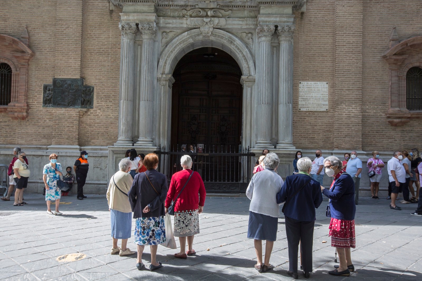 Fotos: Granada vive su Día de la Virgen más diferente