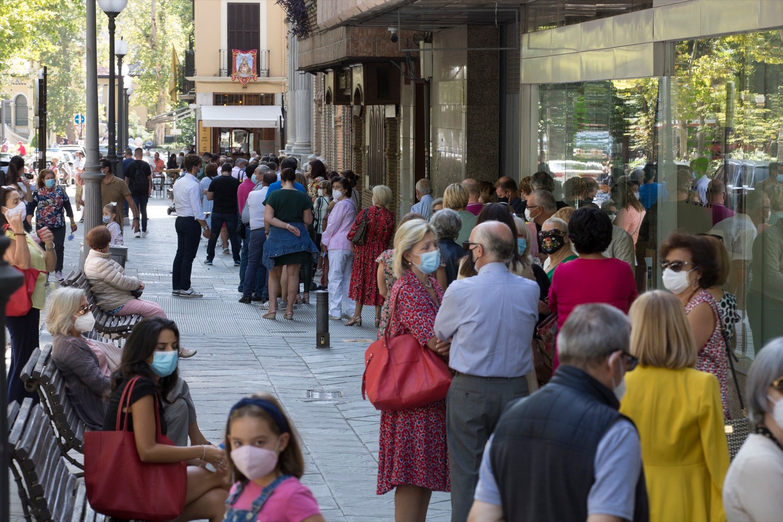 Fotos: Granada vive su Día de la Virgen más diferente
