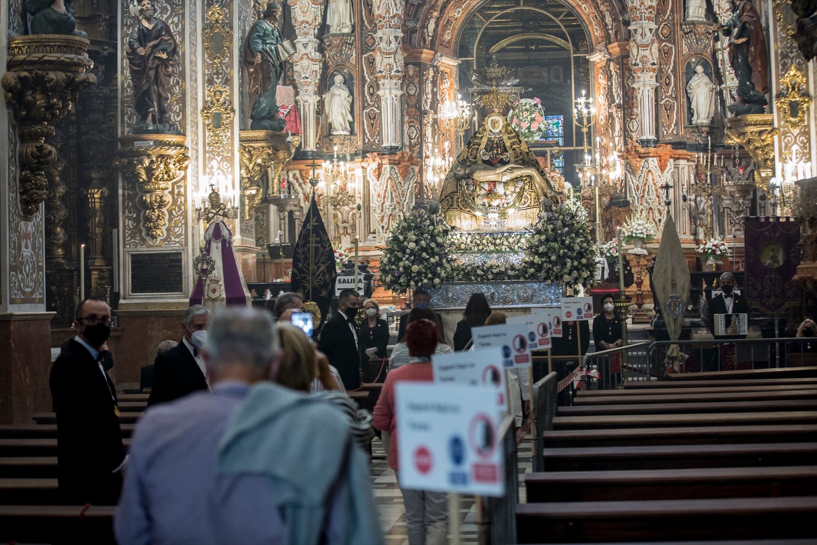 Fotos: Granada vive su Día de la Virgen más diferente