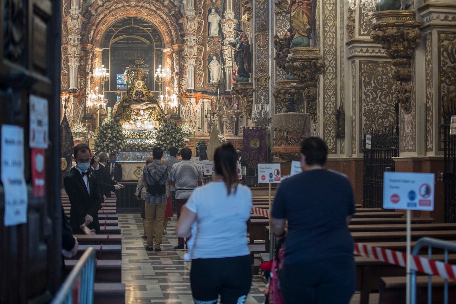 Fotos: Granada vive su Día de la Virgen más diferente