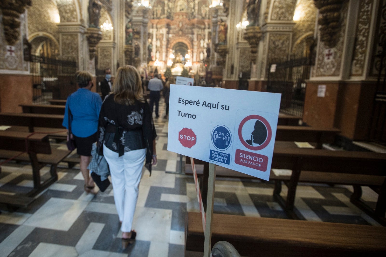Fotos: Granada vive su Día de la Virgen más diferente
