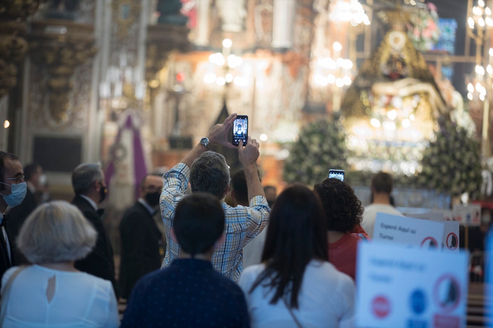Fotos: Granada vive su Día de la Virgen más diferente