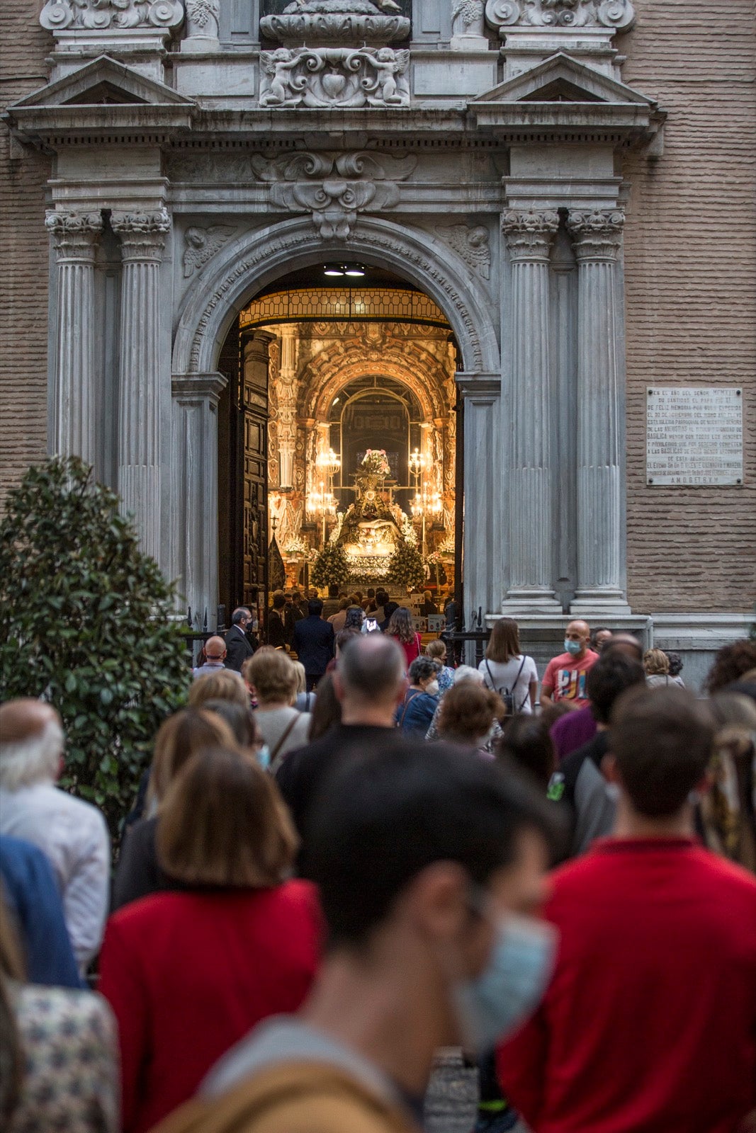 Fotos: Granada vive su Día de la Virgen más diferente