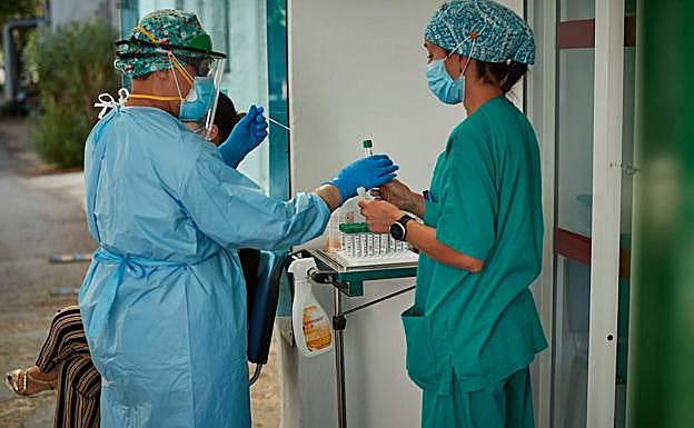 Los contagios en las 12 ciudades andaluzas con más de 100.000 habitantes: ¿se impondrían las medidas de Madrid?