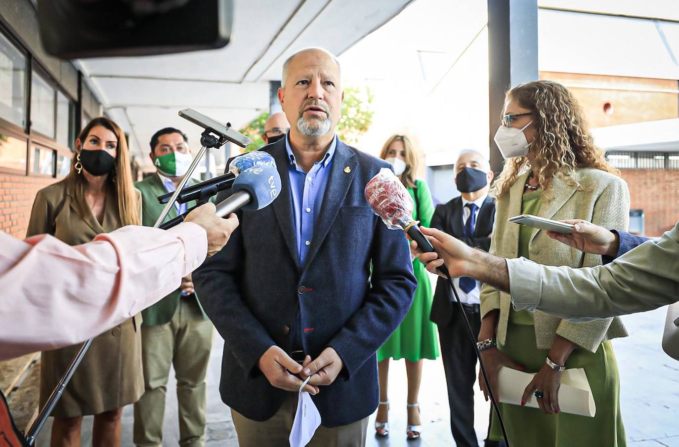 Andalucía se opone a que un alumno pueda pasar de curso con asignaturas pendientes