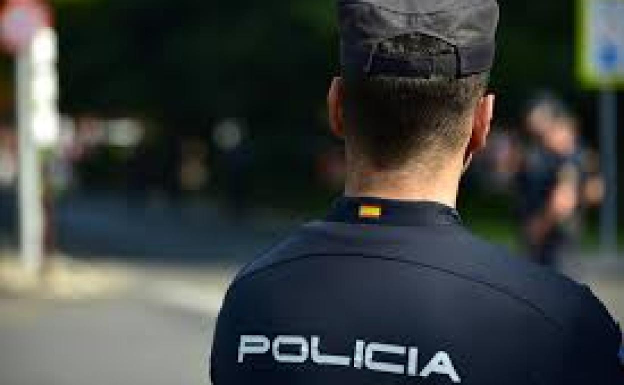 'Cazan' a un hombre con coronavirus que se saltó la cuarentena para vender hachís