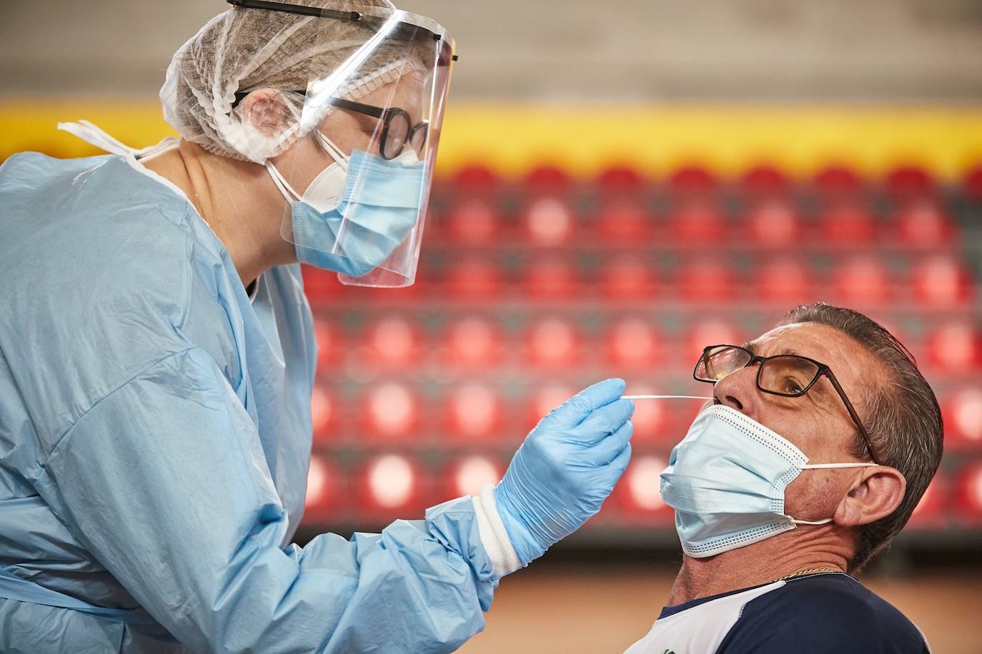 Un millar de vecinos de Alfacar, Zafarraya e Iznalloz participarán en el testeo de contagios