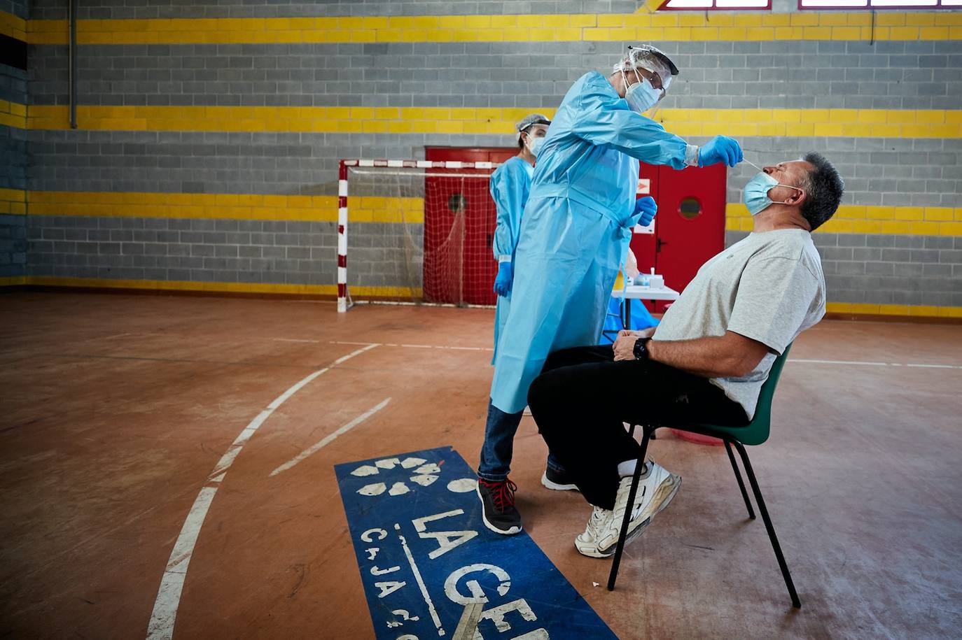 Un millar de vecinos de Alfacar, Zafarraya e Iznalloz participarán en el testeo de contagios