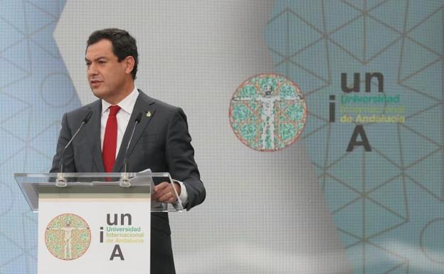 Moreno anuncia nuevas «restricciones inevitables en Granada» desde este martes