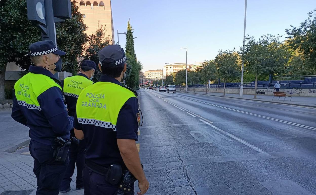 Policías locales de Granada en una imagen del pasado mes de septiembre.