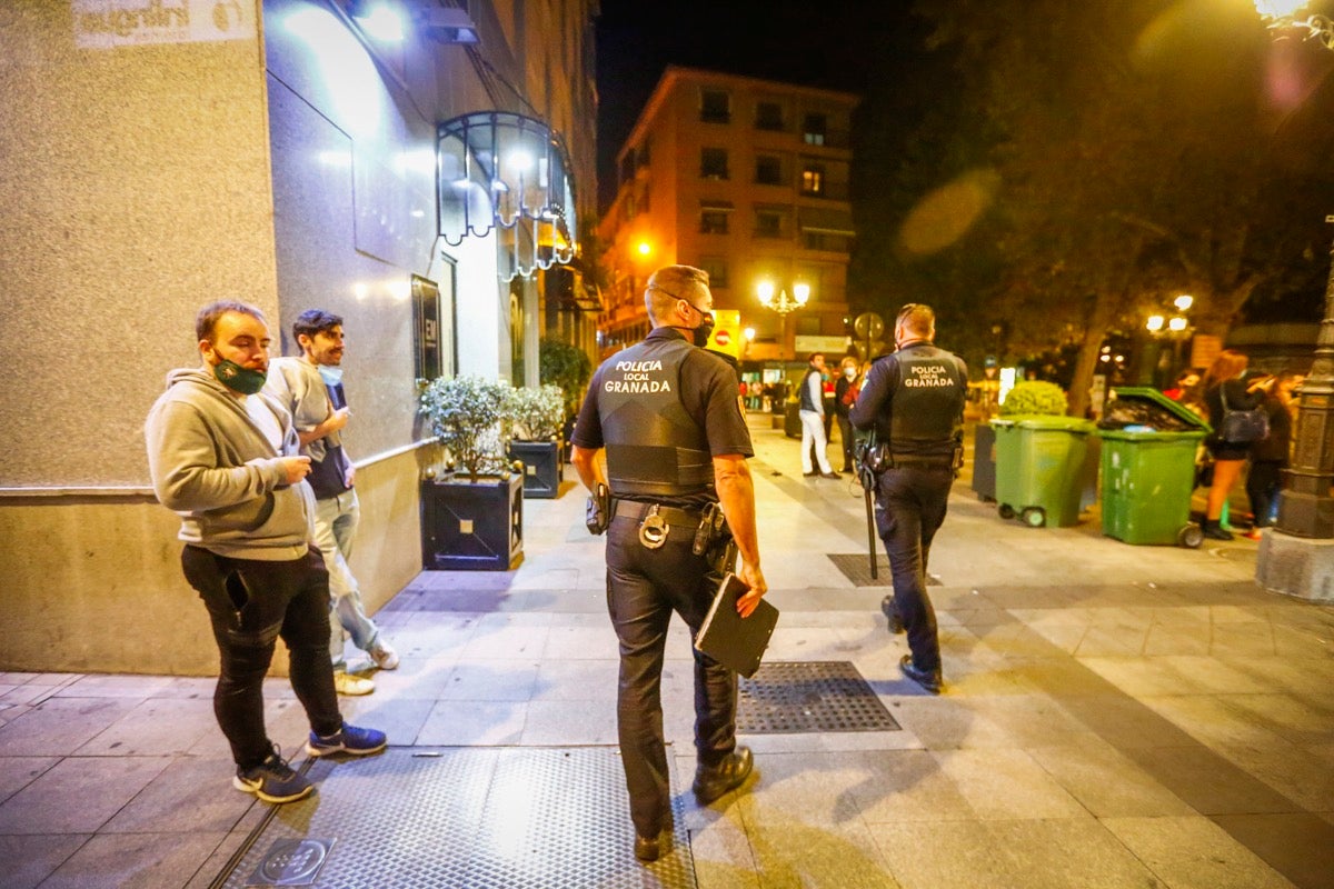 Fotos: Los locales del Centro cumplen con la norma de manera estricta