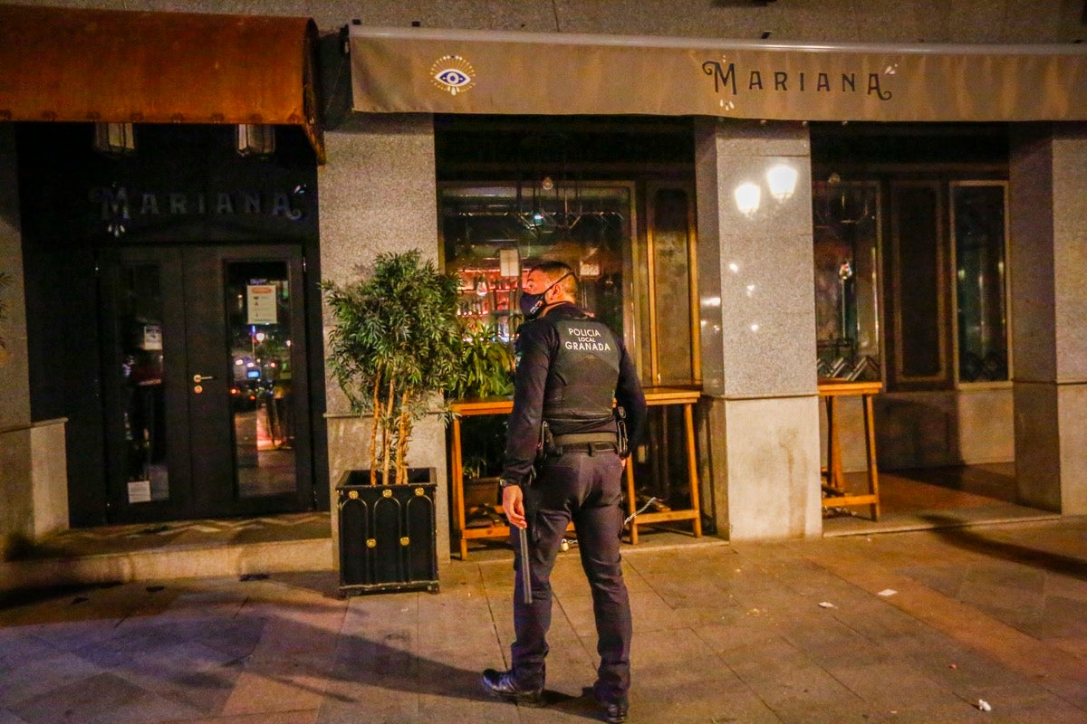 Fotos: Los locales del Centro cumplen con la norma de manera estricta