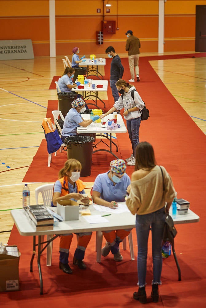 Un millar de alumnos han sido citados.