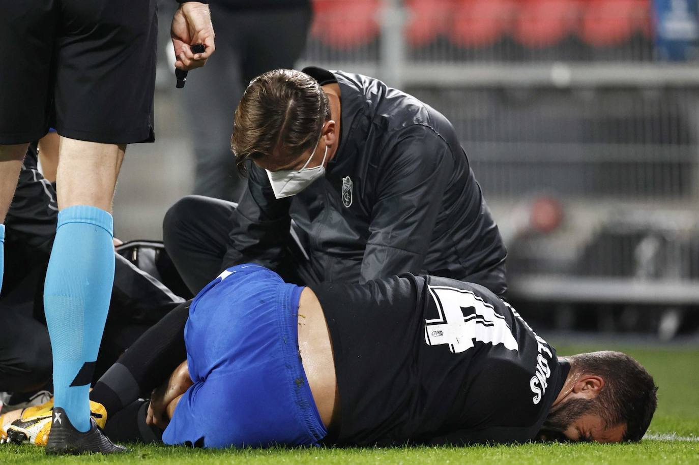 El encuentro se celebra en el en el Philips Stadion.