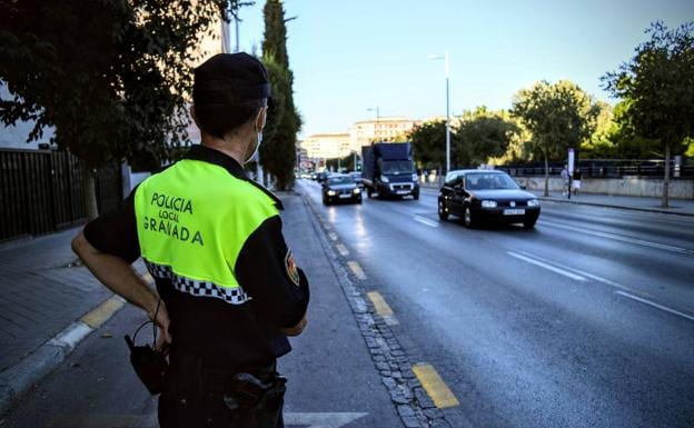 La entrada y salida de Granada estará blindada desde este lunes con controles policiales en 14 puntos estratégicos 