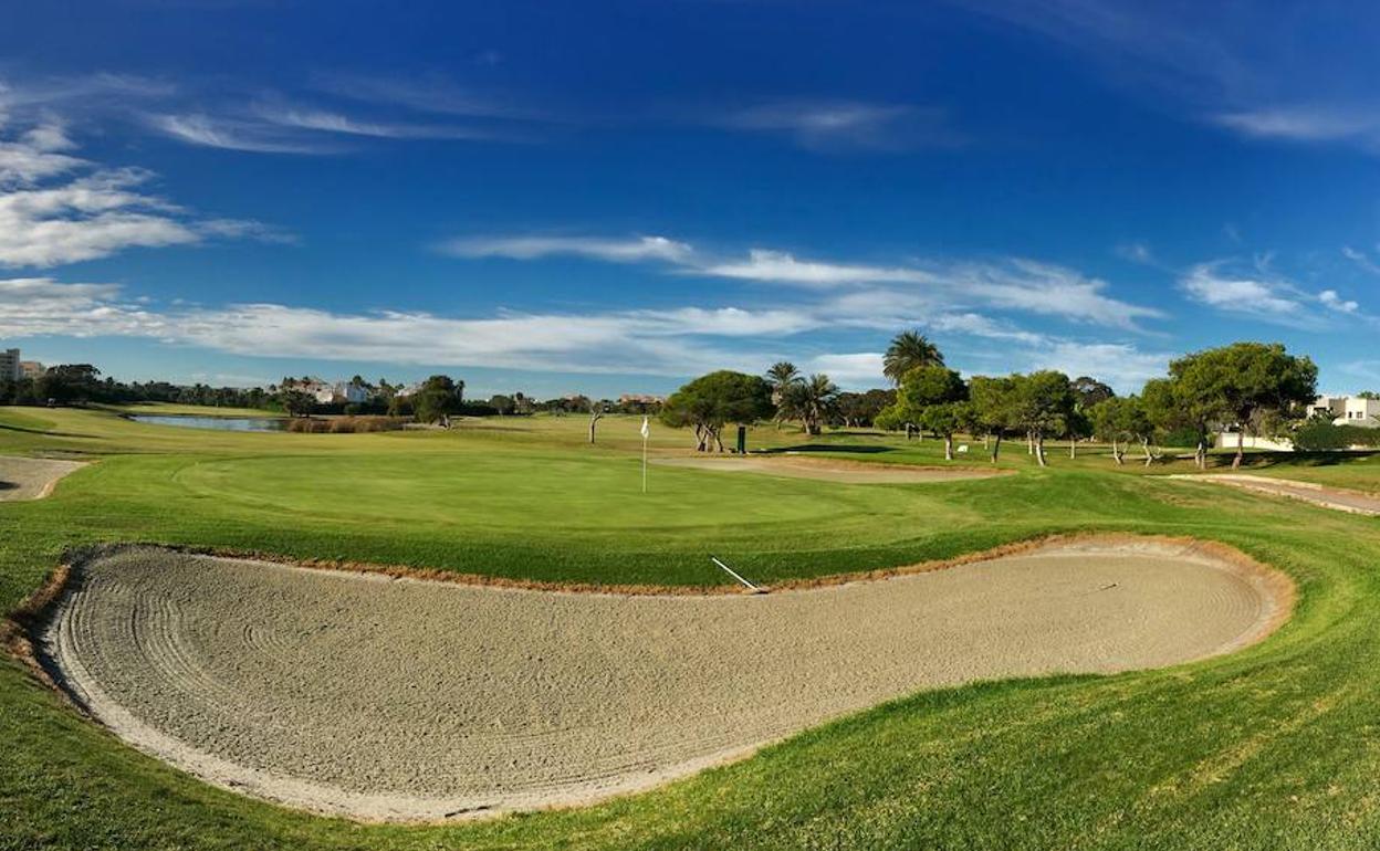 El campo de golf de Playa Serena albergará el Campeonato de España de profesionales senior, el próximo noviembre. 