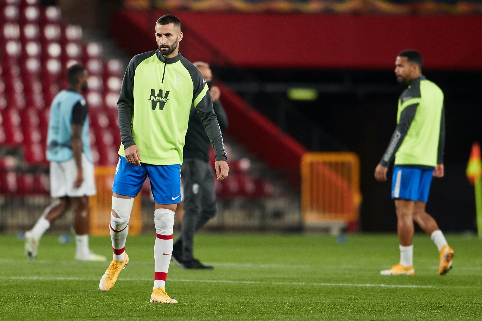 El conjunto rojiblanco se ha estrenado en Europa League en Los Cármenes