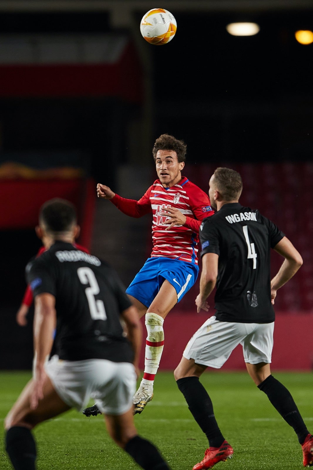 El conjunto rojiblanco se ha estrenado en Europa League en Los Cármenes