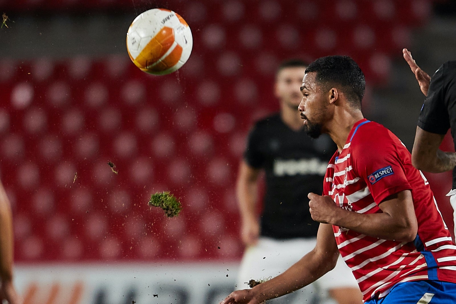 El conjunto rojiblanco se ha estrenado en Europa League en Los Cármenes