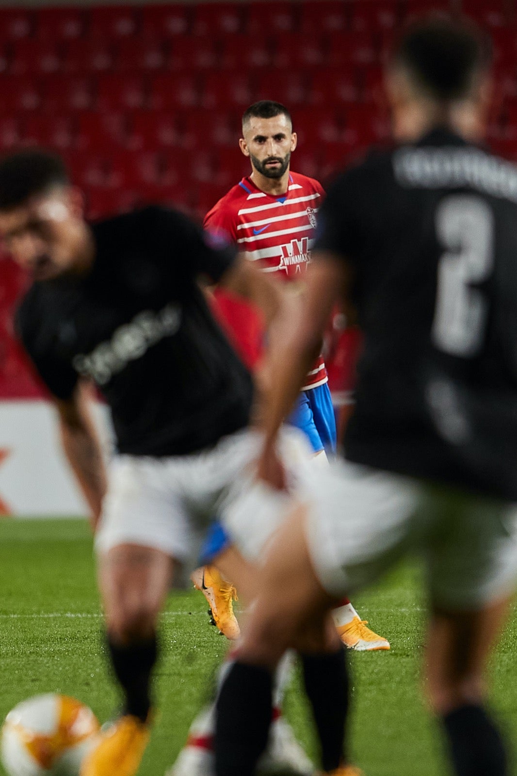 El conjunto rojiblanco se ha estrenado en Europa League en Los Cármenes