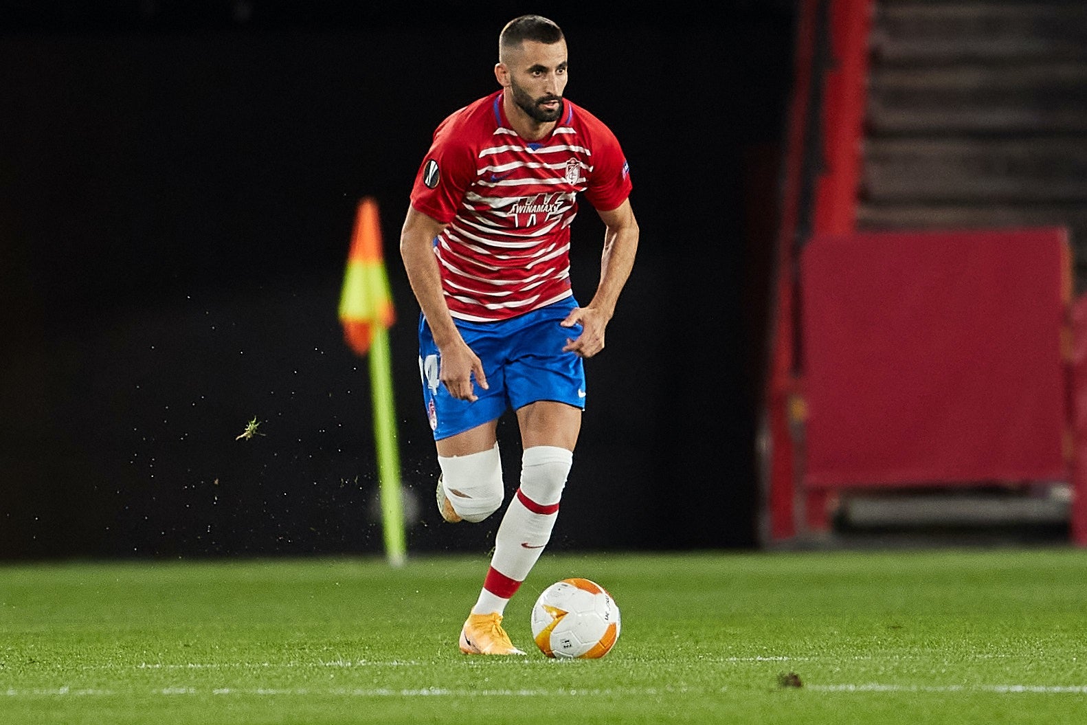 El conjunto rojiblanco se ha estrenado en Europa League en Los Cármenes