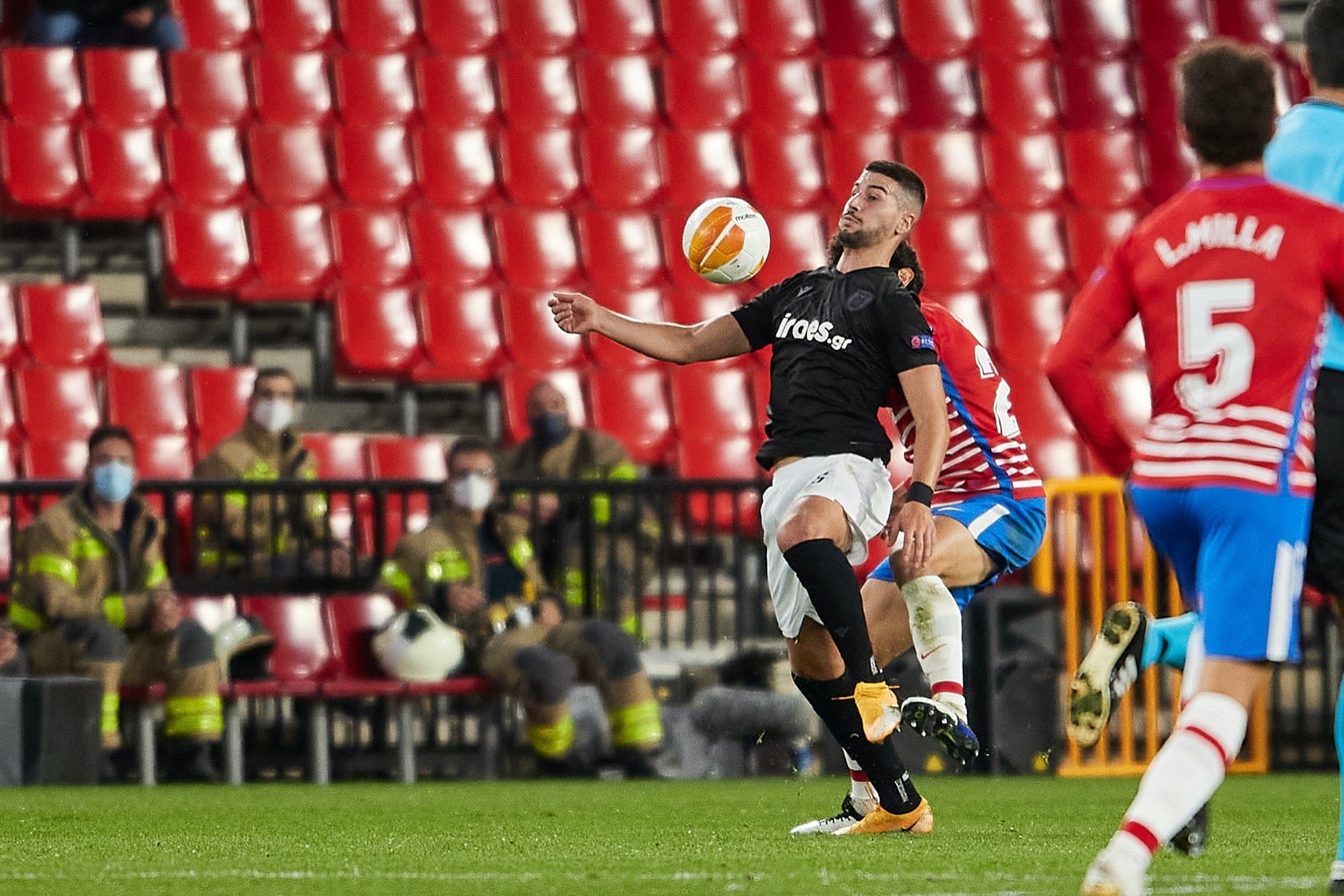 El conjunto rojiblanco se ha estrenado en Europa League en Los Cármenes