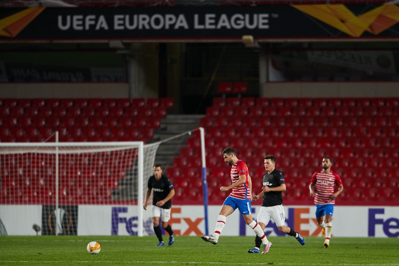 El conjunto rojiblanco se ha estrenado en Europa League en Los Cármenes