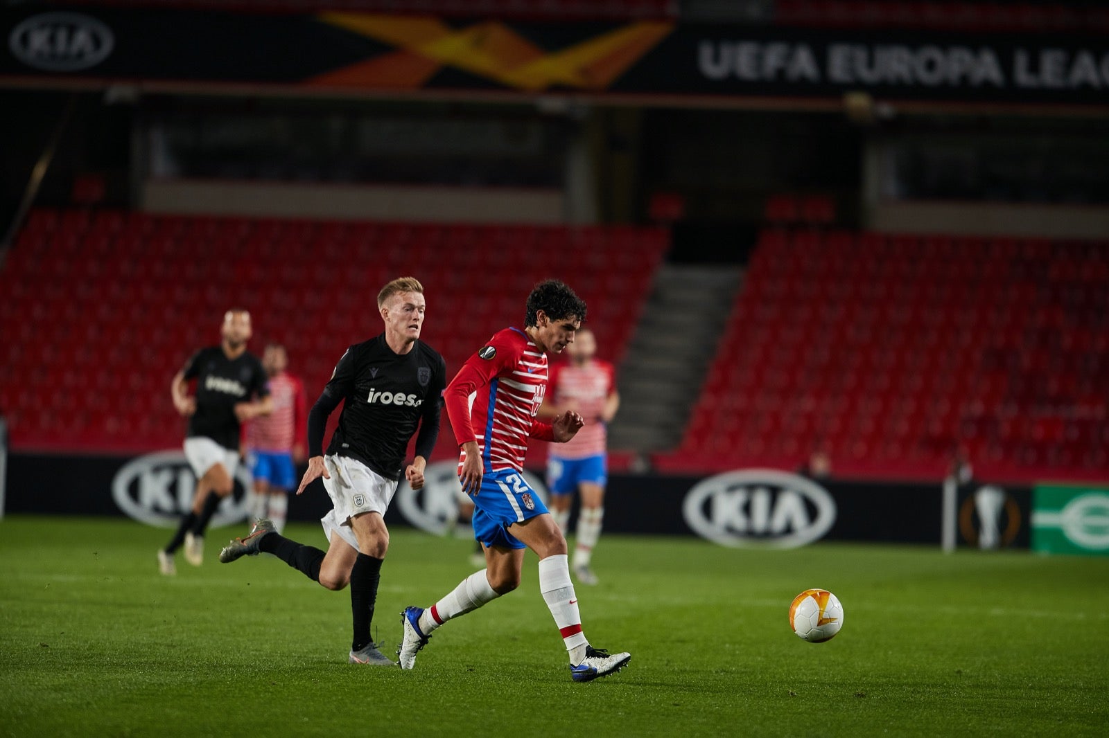 El conjunto rojiblanco se ha estrenado en Europa League en Los Cármenes