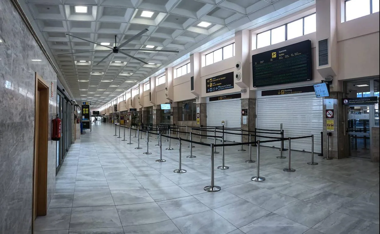 La terminal del aeropuerto, vacía durante el primer estado de alarma.