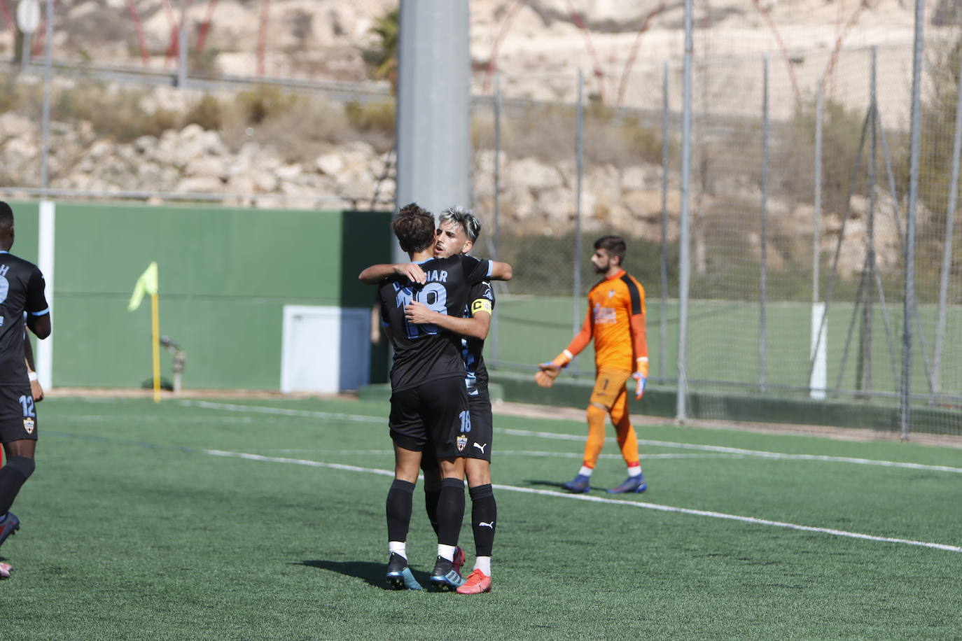 Revive en fotos el derbi entre ambos conjuntos 