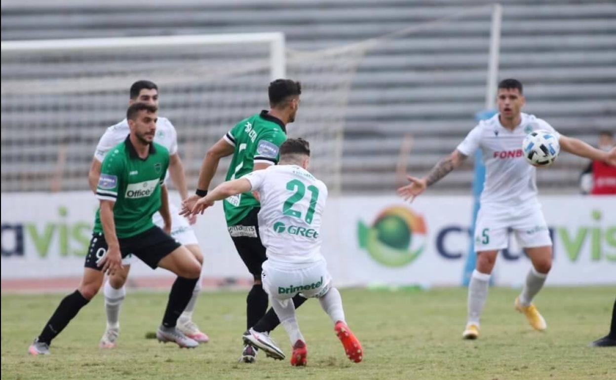 El Omonia perdonó arriba y lo pagó caro en los últimos minutos. 