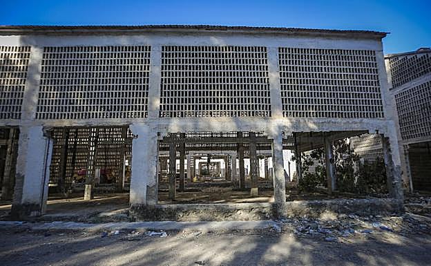 Galería. Conjunto de secaderos en Peñuelas