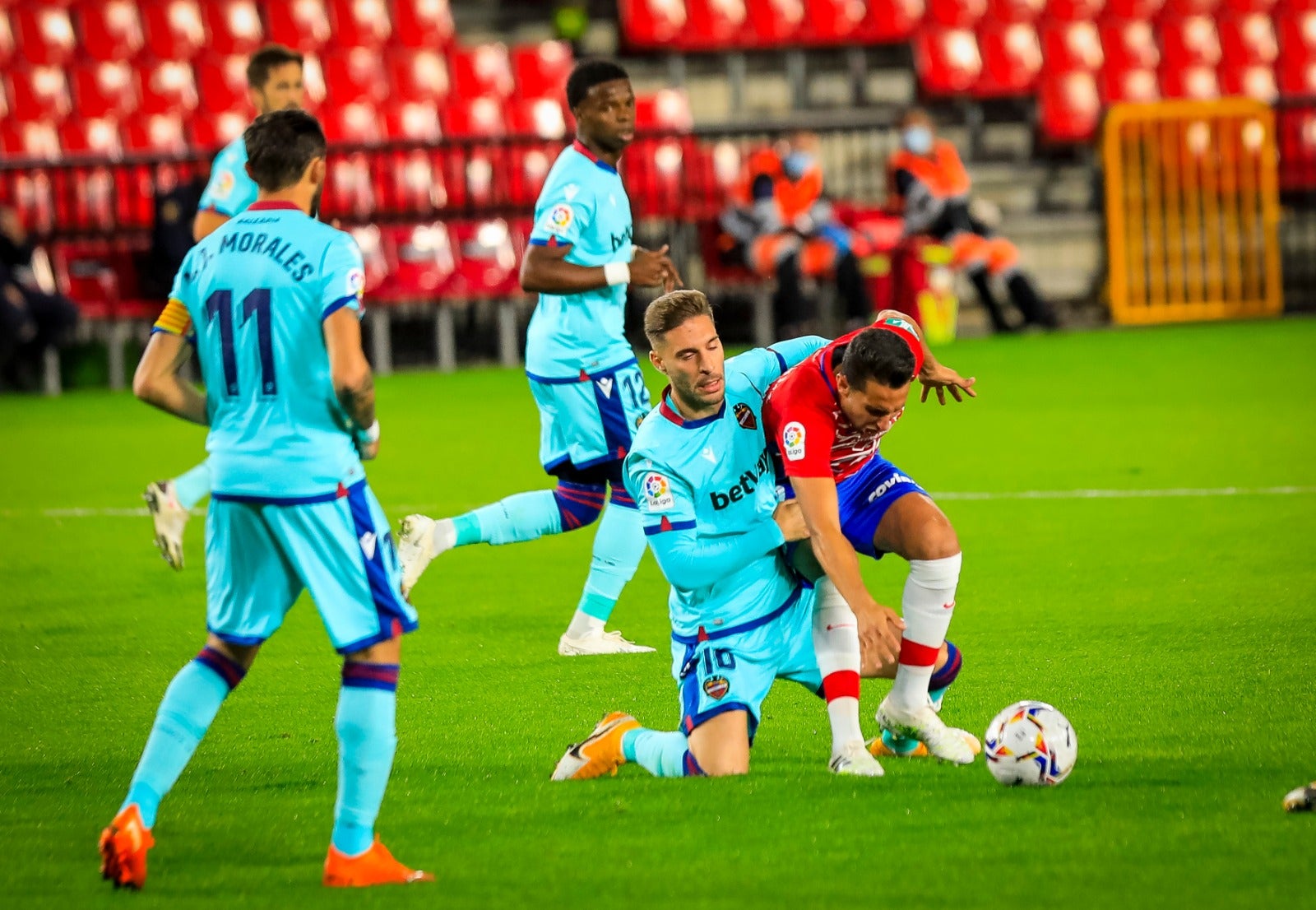 Revive en imágenes el encuentro entre rojiblancos y granotas