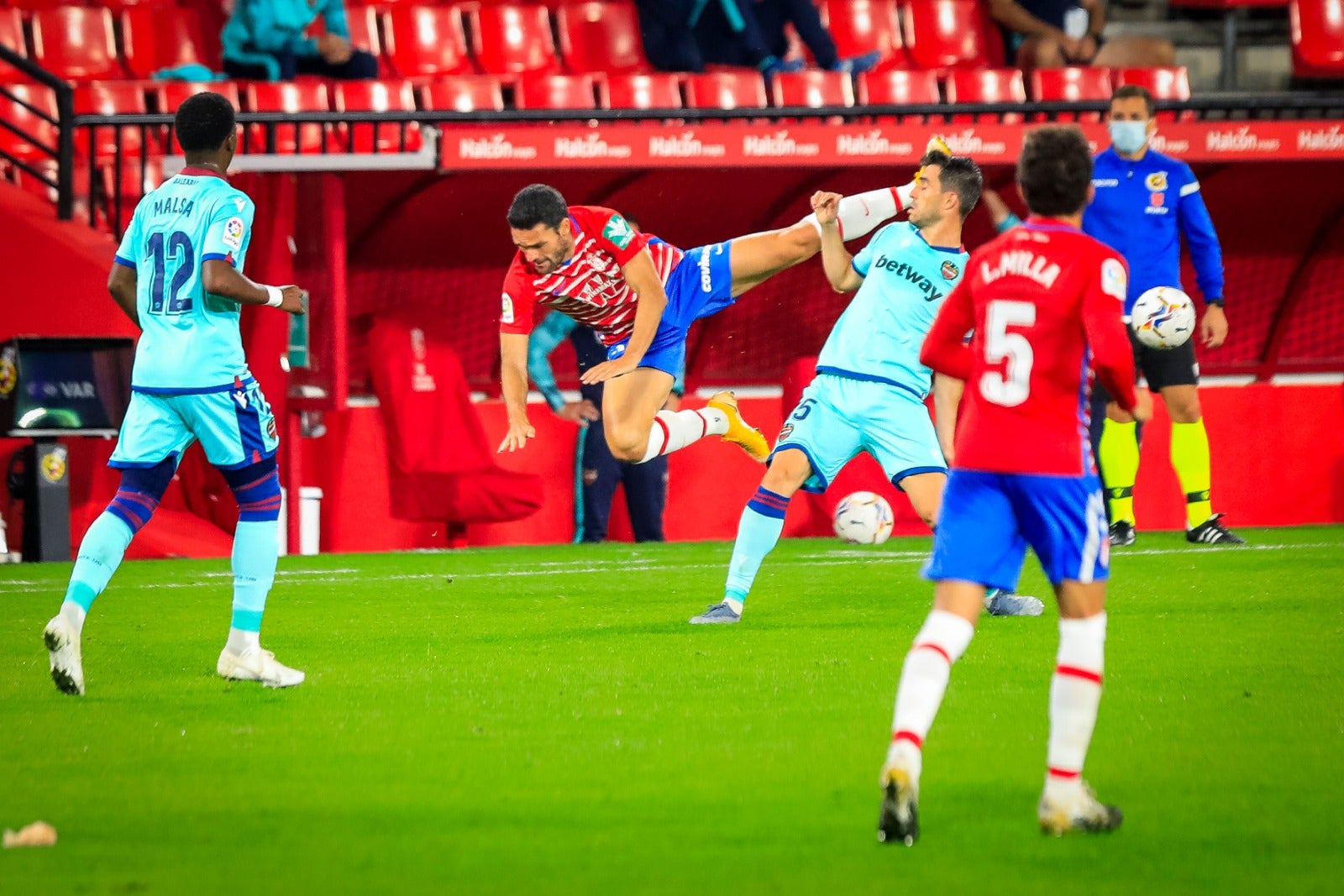 Revive en imágenes el encuentro entre rojiblancos y granotas