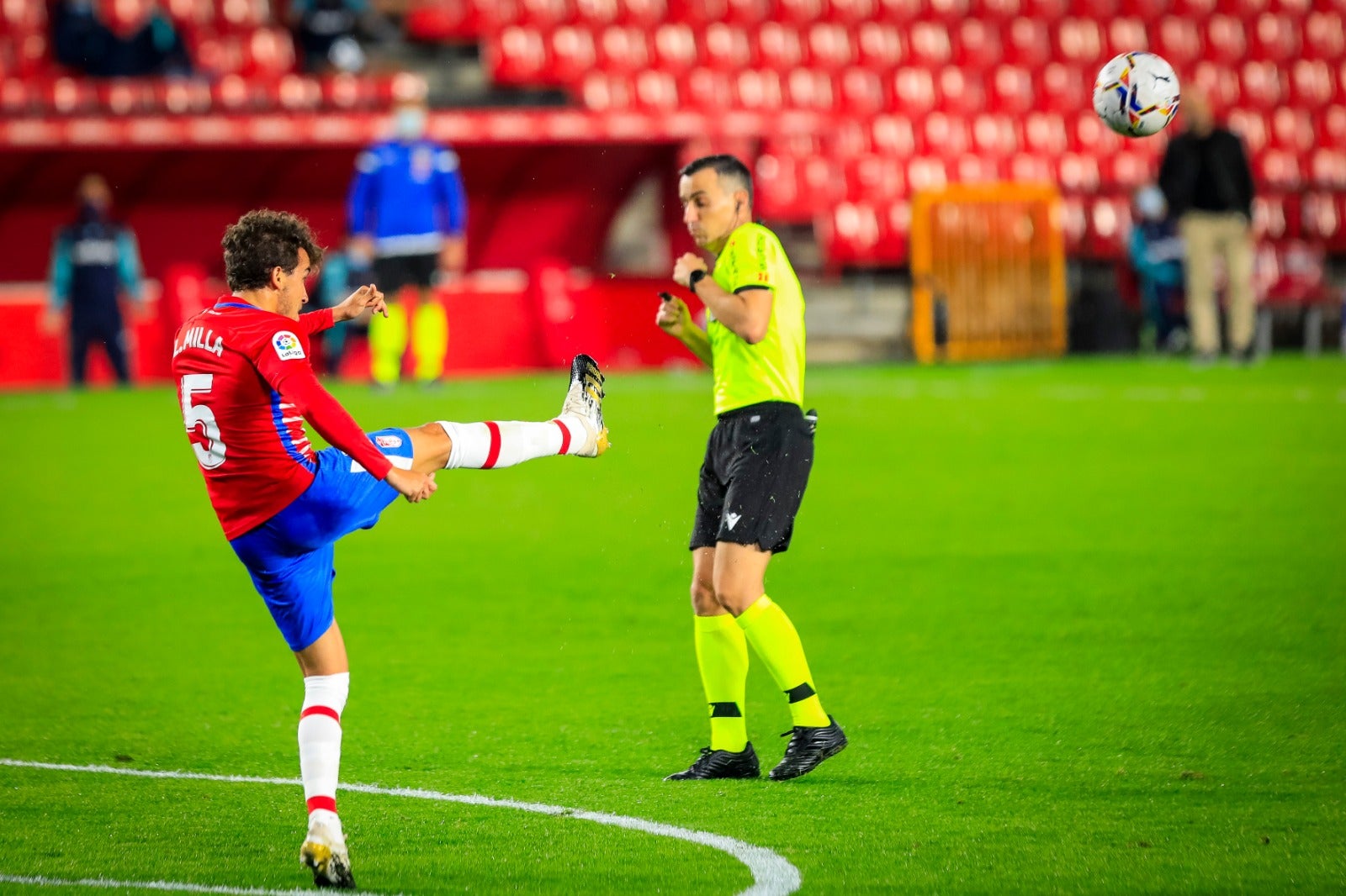 Revive en imágenes el encuentro entre rojiblancos y granotas