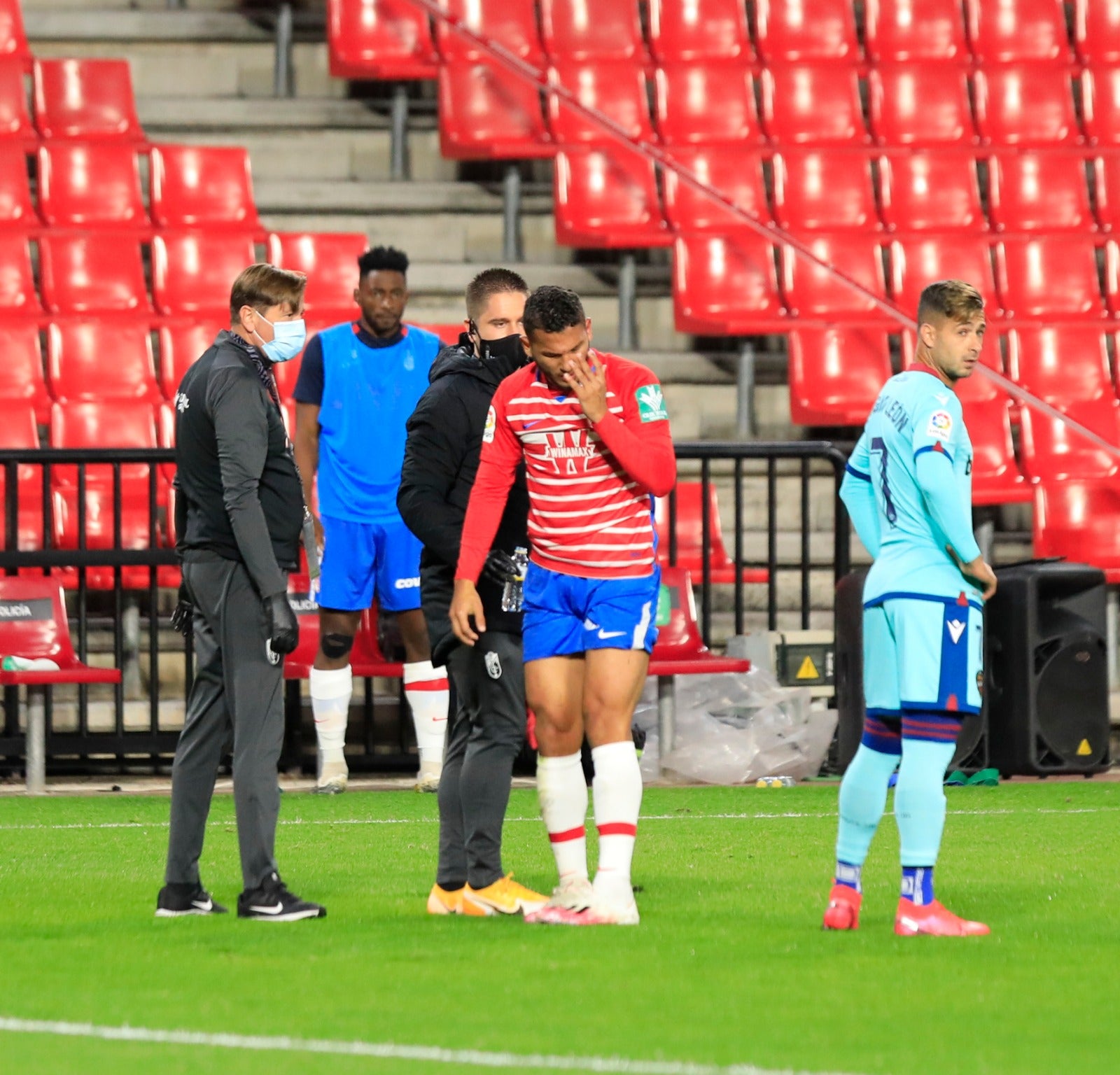 Revive en imágenes el encuentro entre rojiblancos y granotas