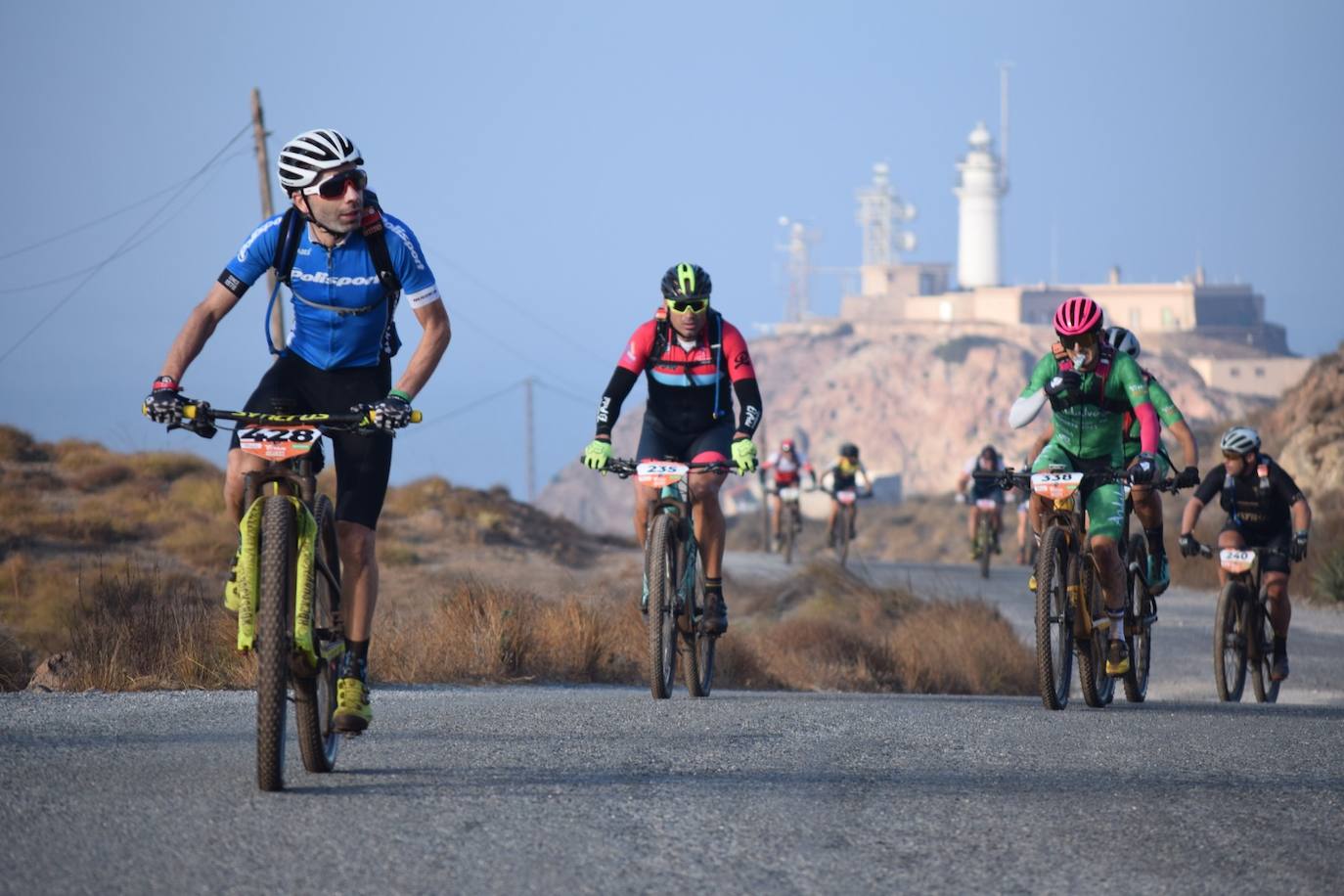 Jesús del Nero, del Gobik, y Clàudia Galícia, del Magamo, vencen en el estreno de la prueba ante Zubero, Mantecón, Gabriel y Roura