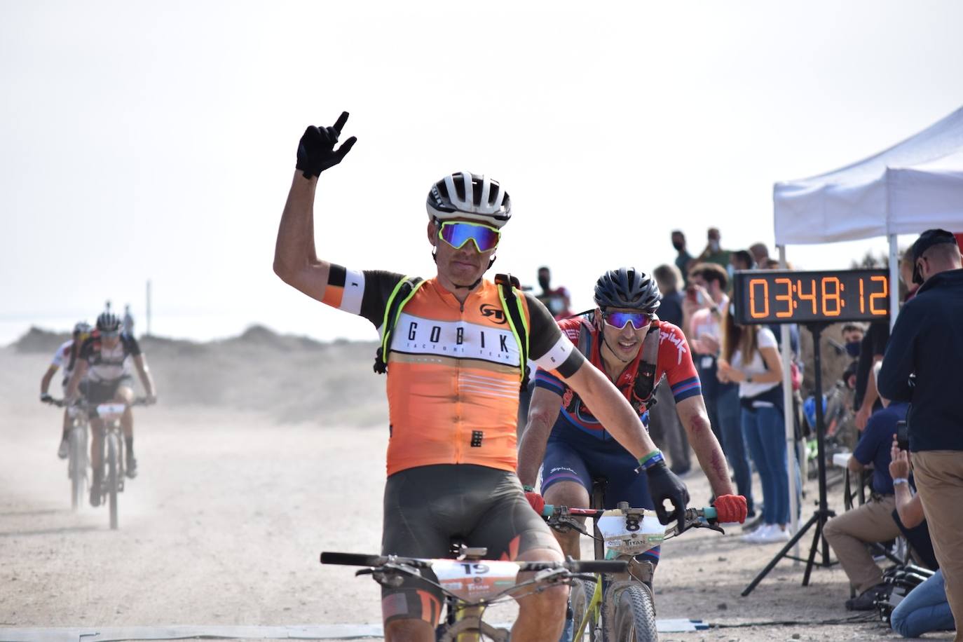 Jesús del Nero, del Gobik, y Clàudia Galícia, del Magamo, vencen en el estreno de la prueba ante Zubero, Mantecón, Gabriel y Roura