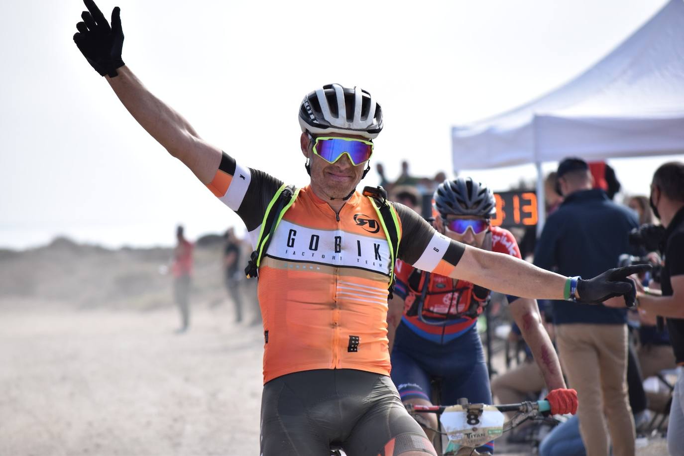 Jesús del Nero, del Gobik, y Clàudia Galícia, del Magamo, vencen en el estreno de la prueba ante Zubero, Mantecón, Gabriel y Roura