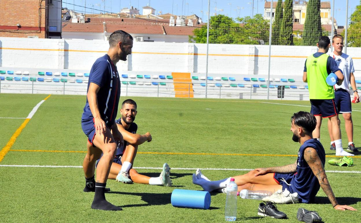 Entrenamiento del Linares Deportivo. 