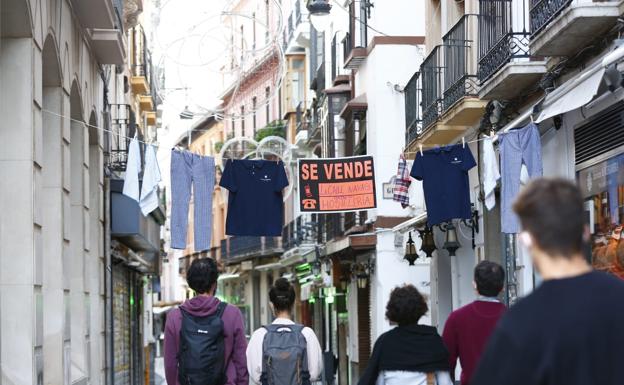 Ambiente en calle Navas este domingo 