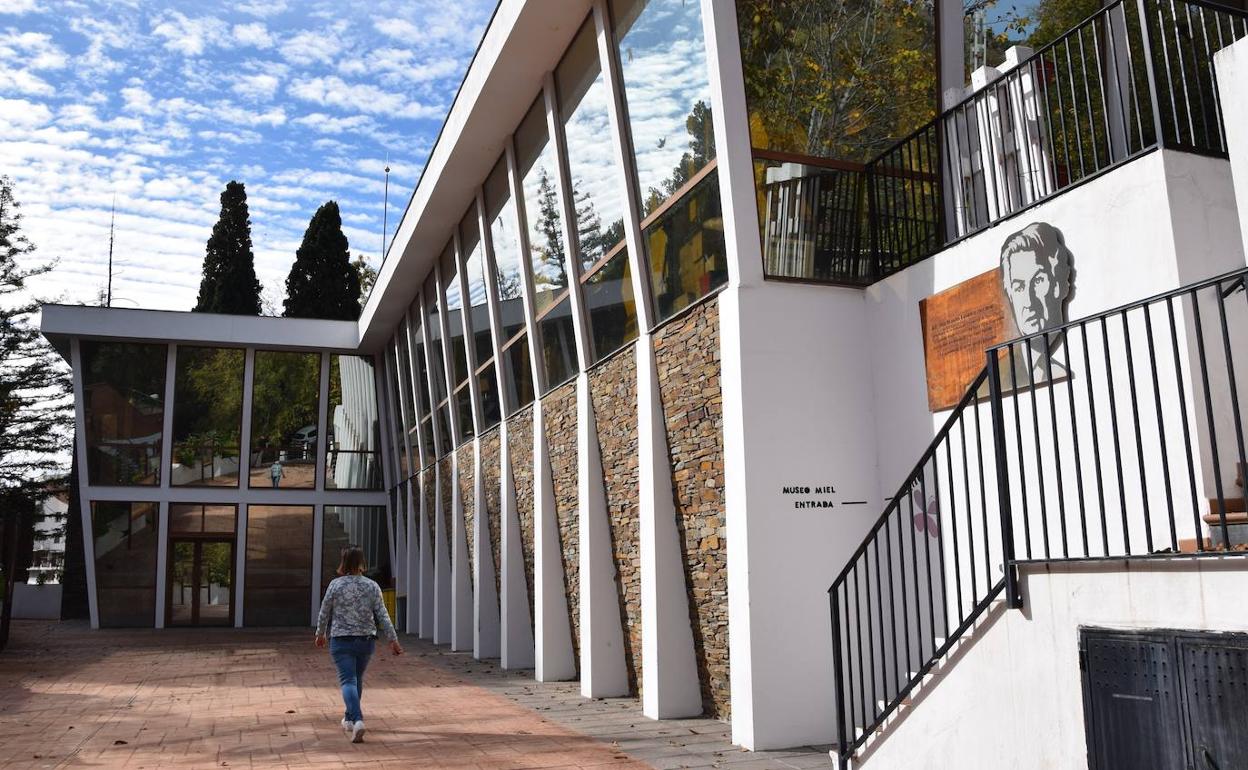 Cierra en Lanjarón el Centro de Interpretación de la Apicultura para la Conservación de la Biodiversidad