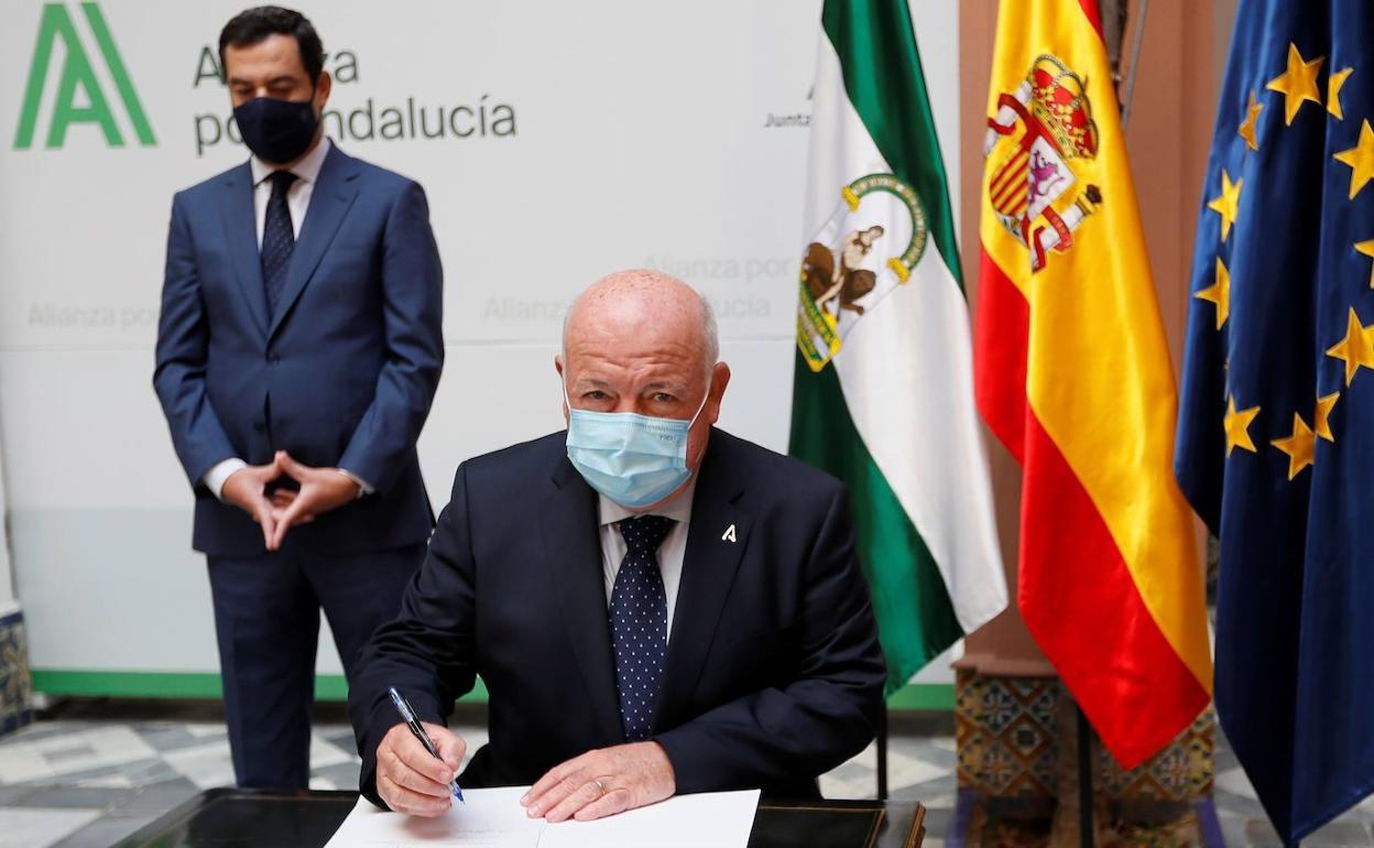 -Frma de un convenio entre la Consejería de Salud y los laboratorios farmacéuticos Rovi.