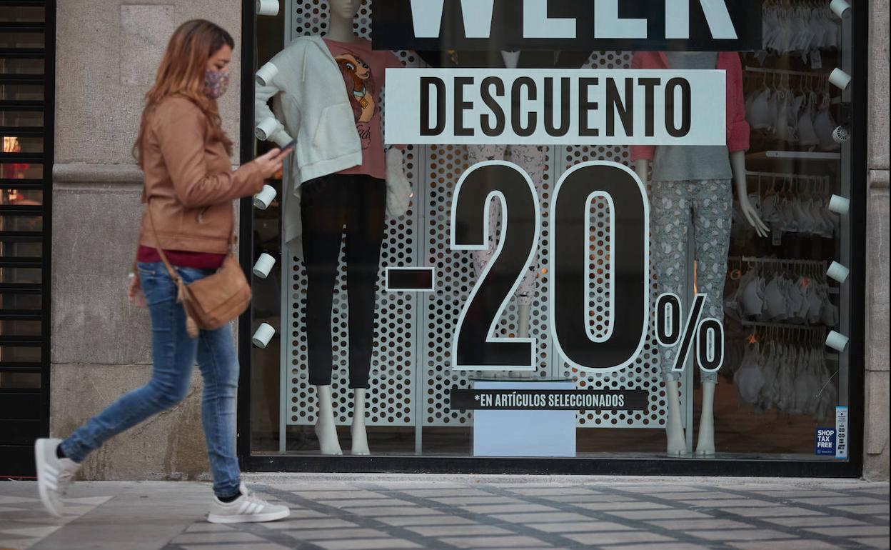 Los comerciantes de Granada creen que ya es tarde para salvar la campaña