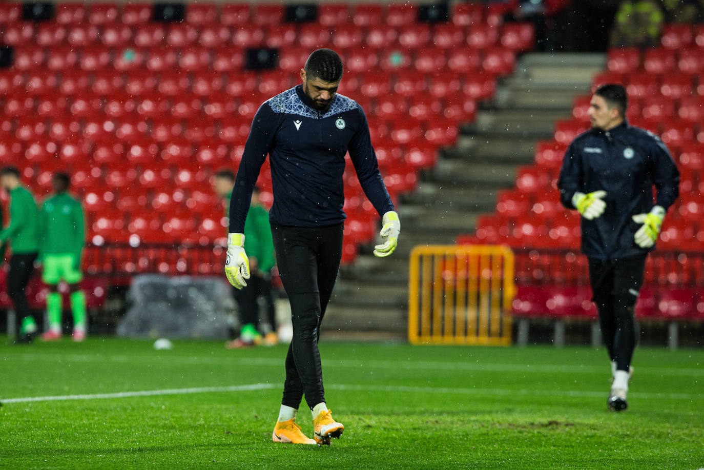 Los de Diego Martínez buscan poner pie y medio en la siguiente ronda de la Europa League