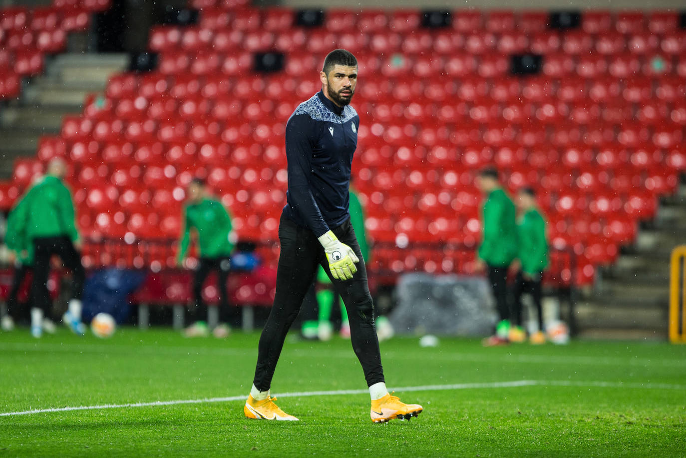 Los de Diego Martínez buscan poner pie y medio en la siguiente ronda de la Europa League