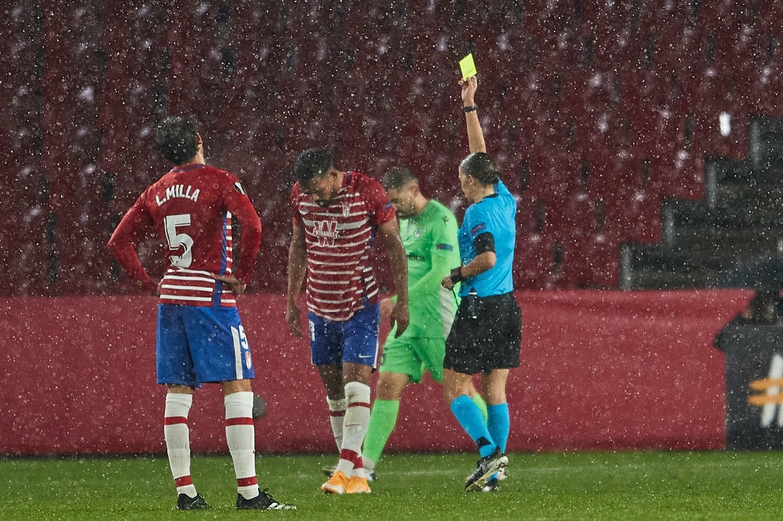 Los de Diego Martínez buscan poner pie y medio en la siguiente ronda de la Europa League.