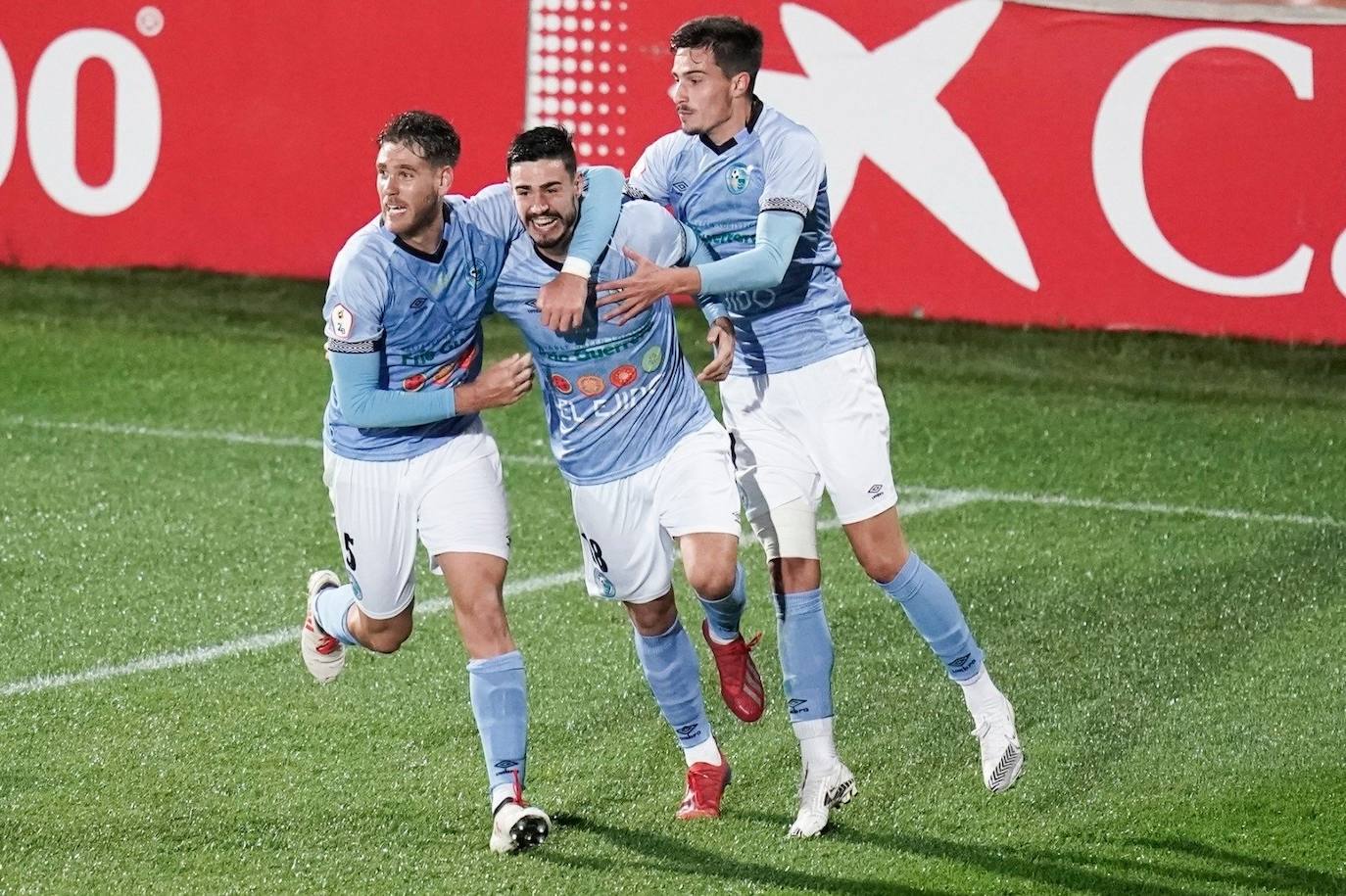 Zubiri celebra el importante gol que hizo ayer en Sevilla y que cortó la racha de derrotas ejidense. 