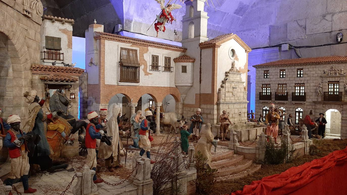 Fotos: Así es el belén napolitano de la Catedral de Jaén
